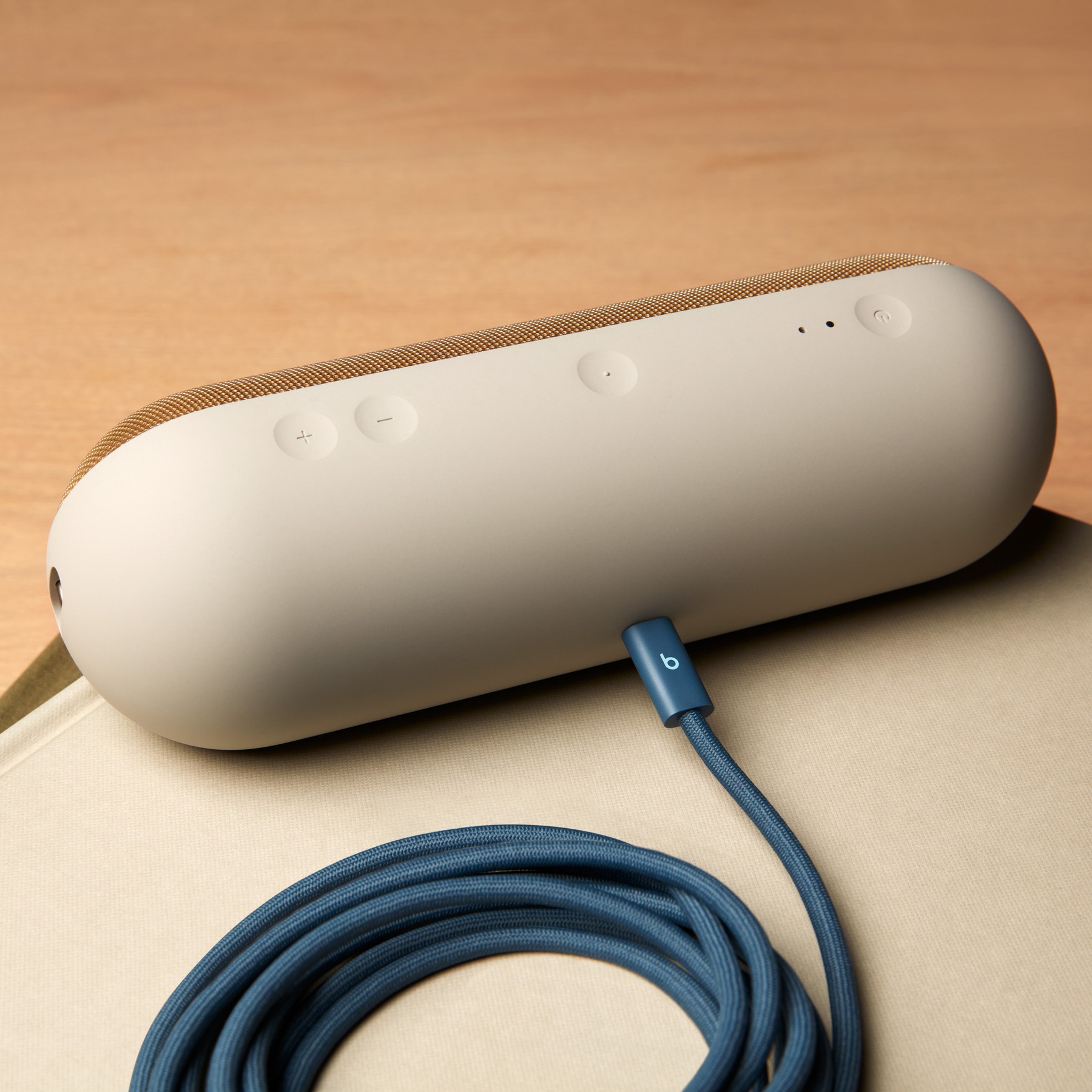 Beats 비츠 240W USB-C 브레이드 케이블 니트로 네이비, 1개, 3m 제품 이미지
