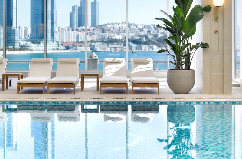 웨스틴 조선 부산 pool photo